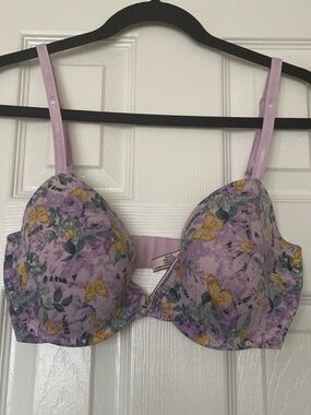 Victoria's Secret Lavender Floral Underwire Bra with Yellow Accents